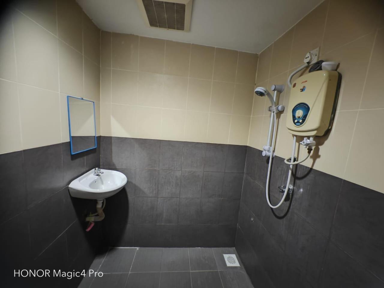 Melawati Ria Hotel Kuala Selangor Luaran gambar