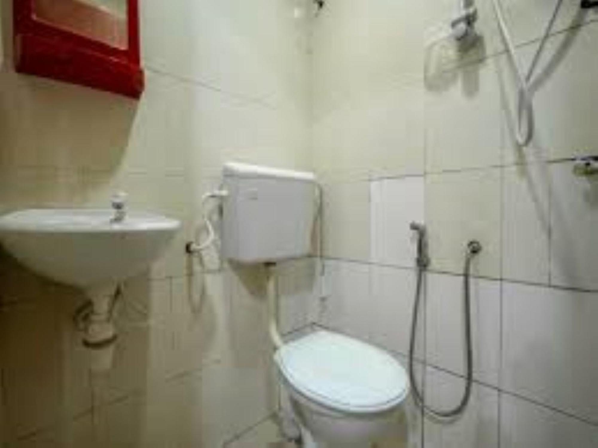 Melawati Ria Hotel Kuala Selangor Luaran gambar