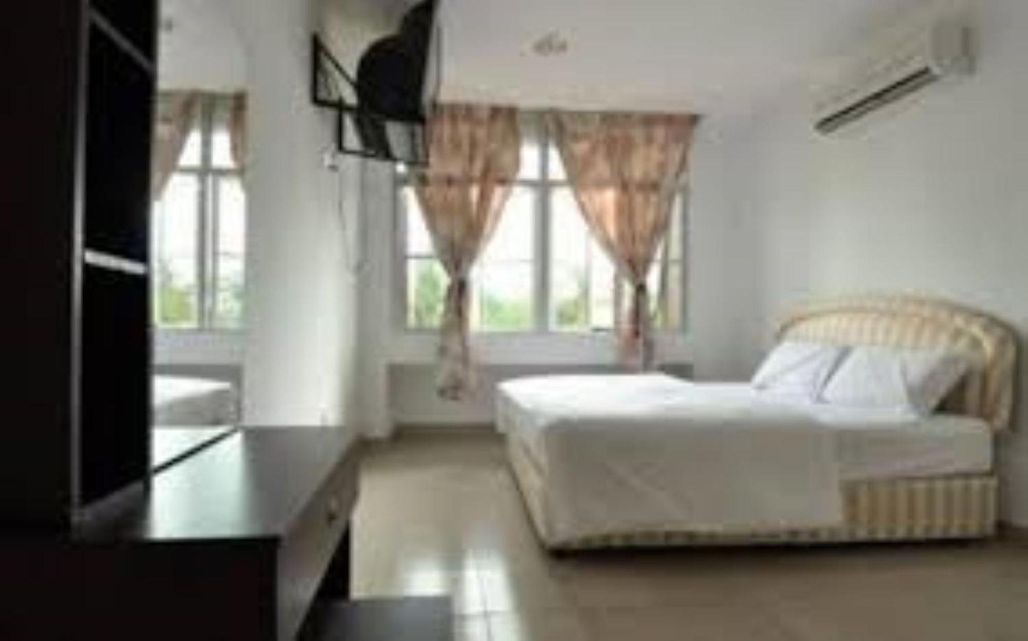 Melawati Ria Hotel Kuala Selangor Luaran gambar
